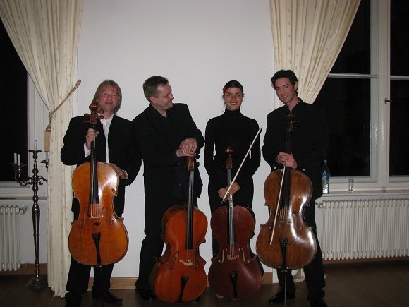 L&Atilde;&para;wen Palast